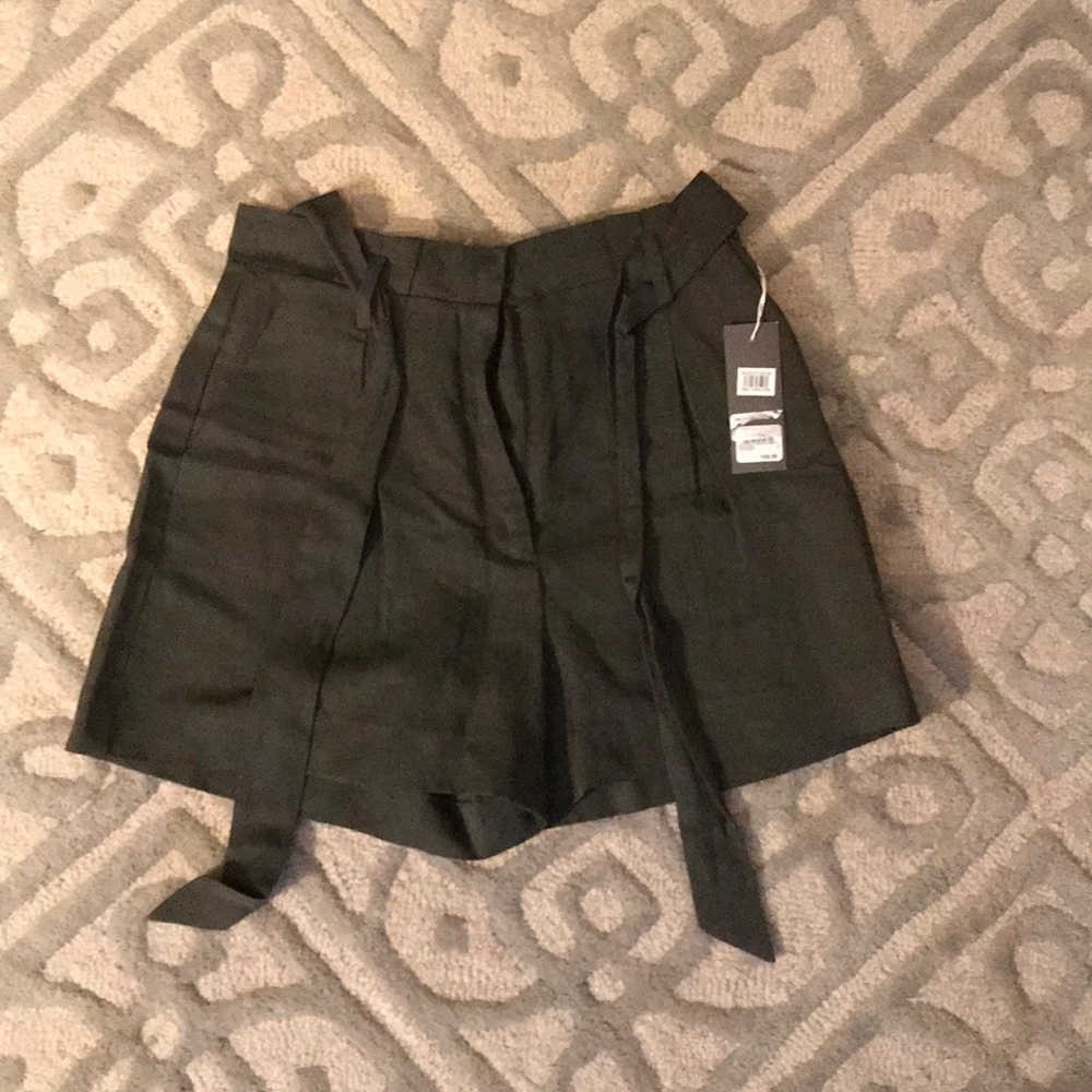 NORDSTROM SIGNATURE high waisted paper bag shorts